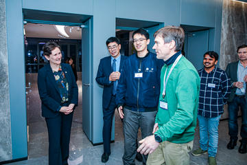 Prof. Irene Tracey meets OSCAR researchers during her visit in December 2023 Prof. Irene Tracey meets OSCAR researchers during her visit in December 2023
